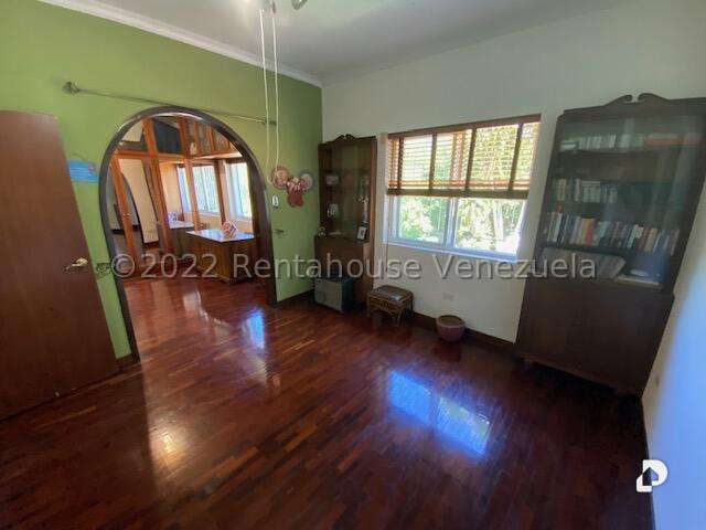 Casa en Valle Arriba, Caracas – 54