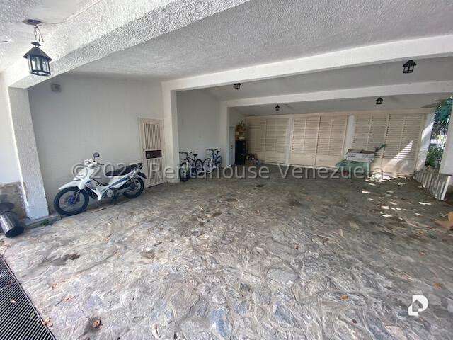 Casa en Valle Arriba, Caracas – 64