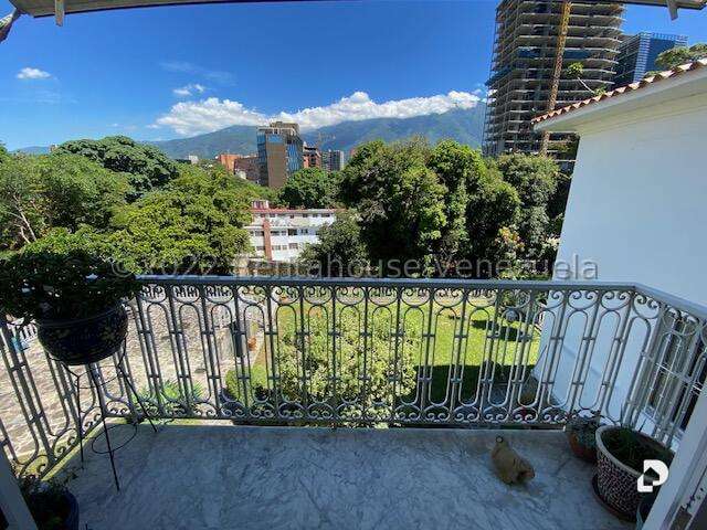 Casa en Valle Arriba, Caracas – 27