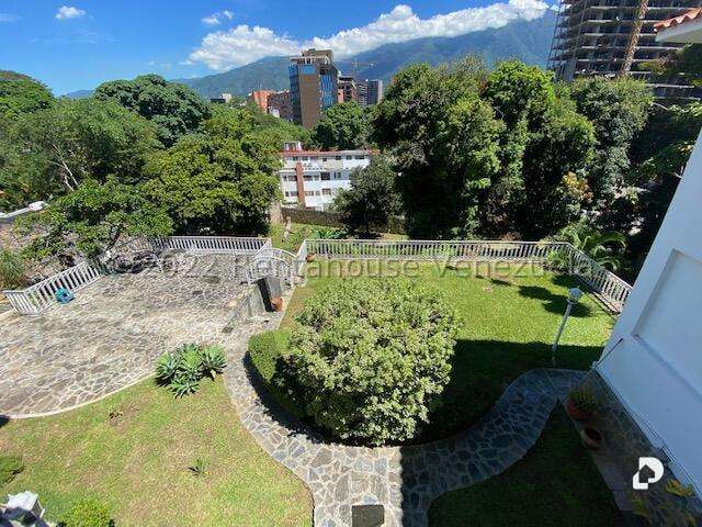 Casa en Valle Arriba, Caracas – 28