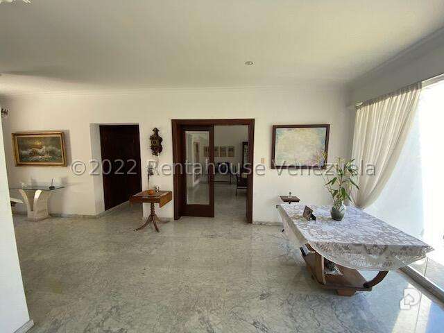 Casa en Valle Arriba, Caracas – 26