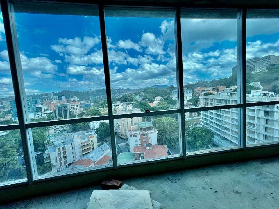 Oficina en Las Mercedes, Caracas - 1