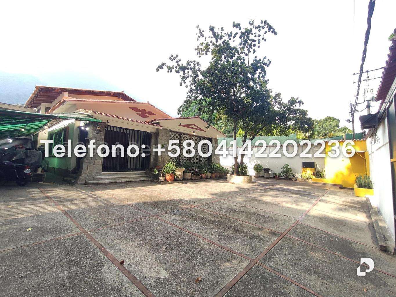 Casa en Los Palos Grandes, Caracas – 2