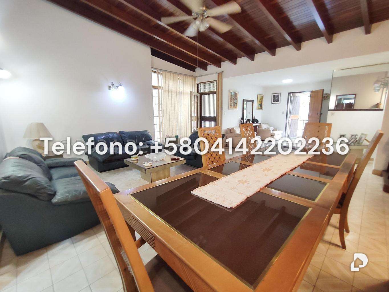 Casa en Los Palos Grandes, Caracas – 10