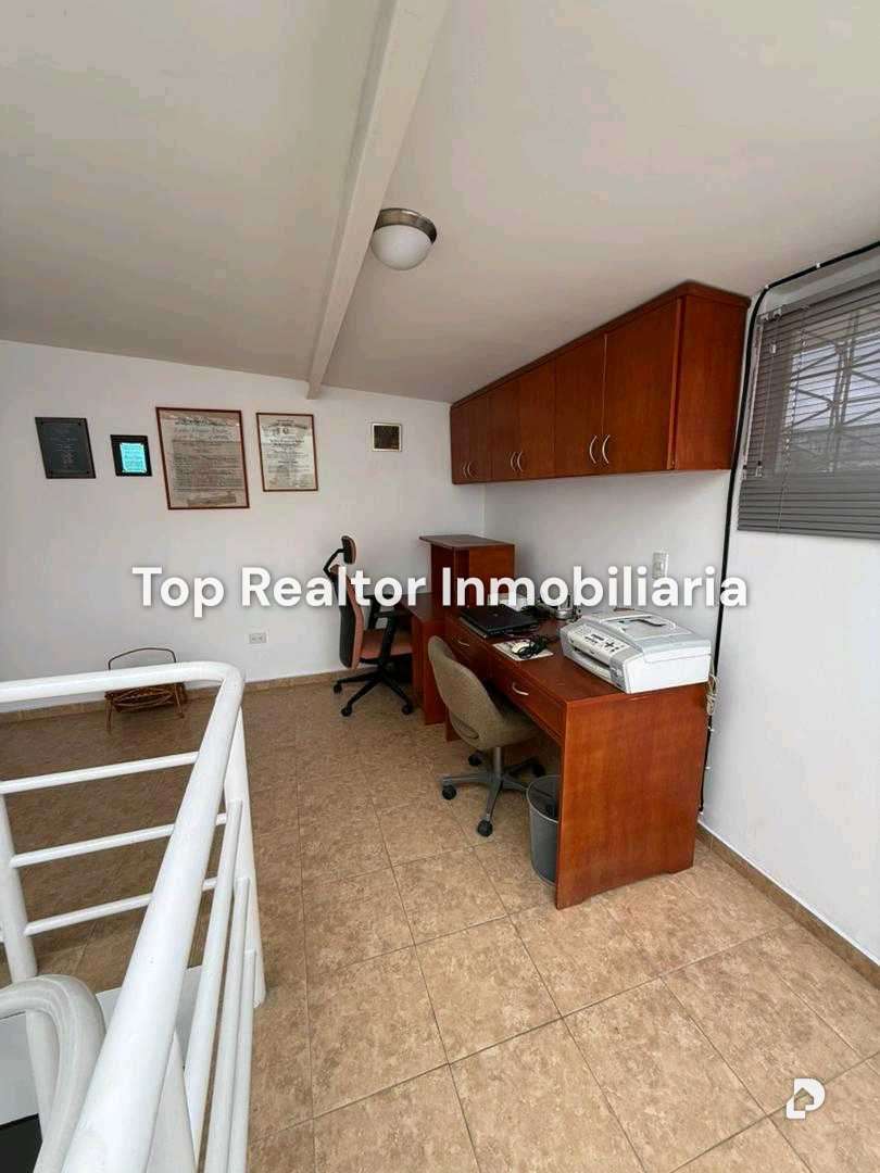 Casa en La Trinidad, Caracas – 17