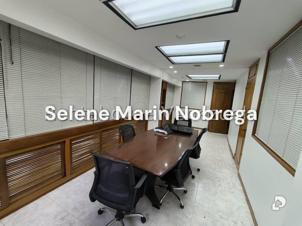 Oficina en Los Palos Grandes, Caracas – 4