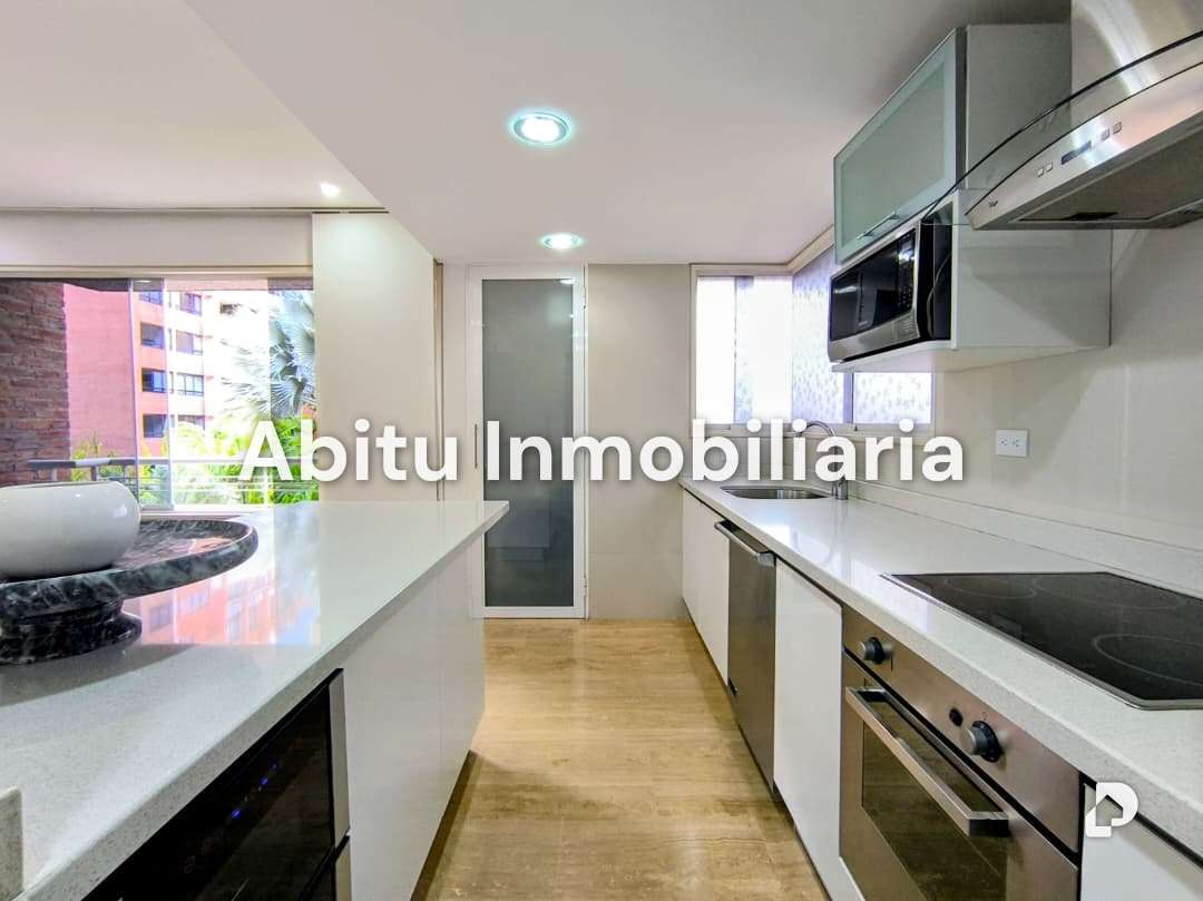 Apartment in Campo Alegre, Caracas – 4