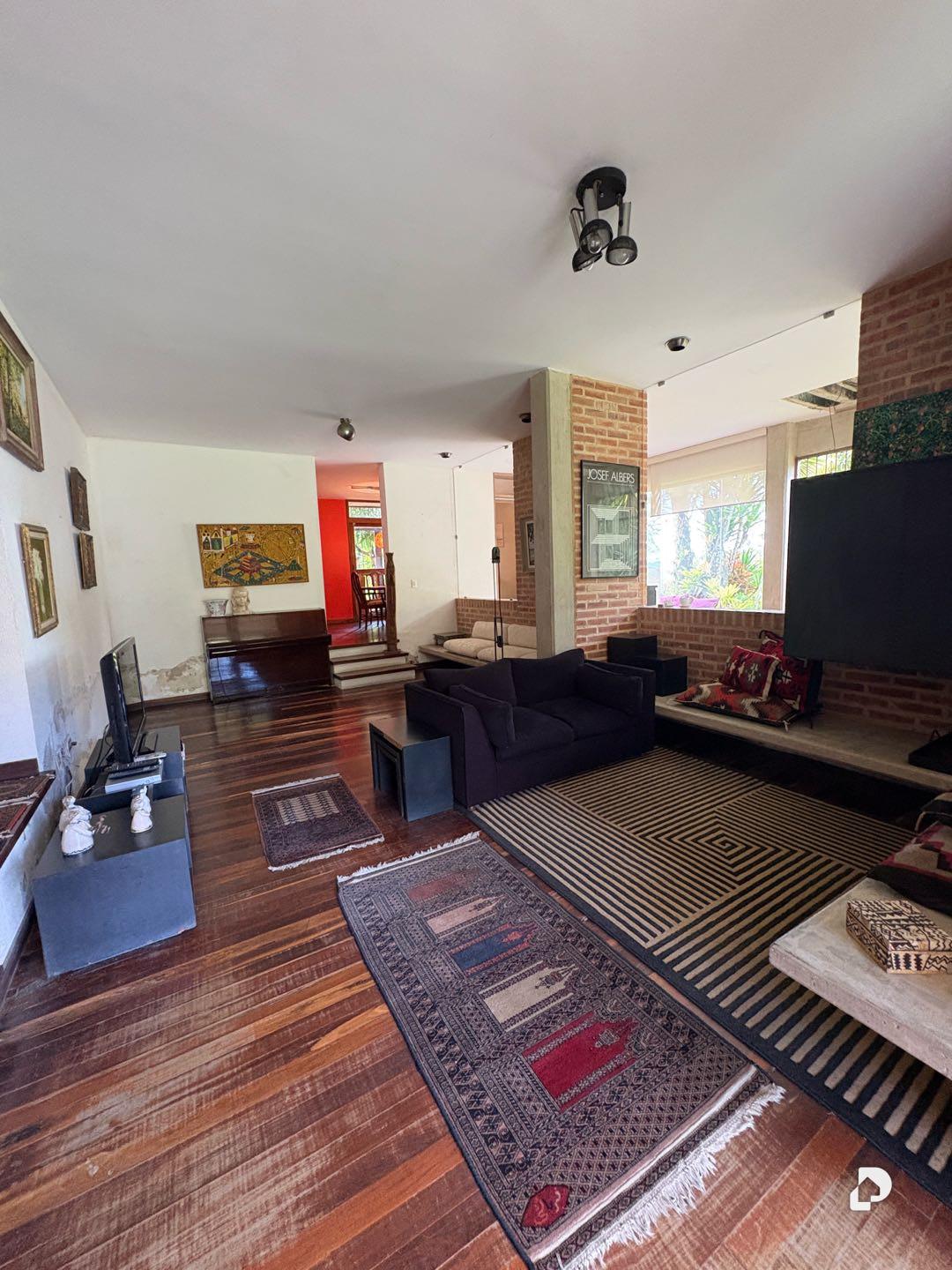 House in La Lagunita, Caracas – 4