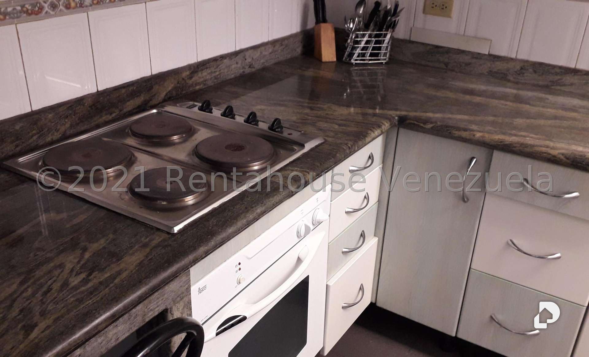 Local comercial en Los Chaguaramos, Caracas – 25