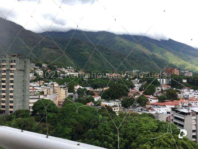 Apartamento en La Florida, Caracas – 58