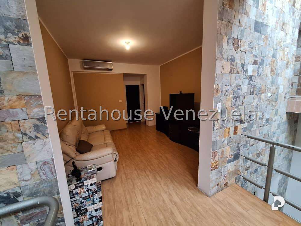 Casa en Los Pomelos, Caracas – 13