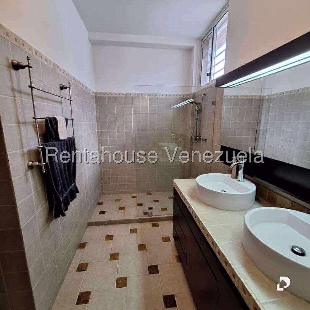 Casa en Los Pomelos, Caracas – 25