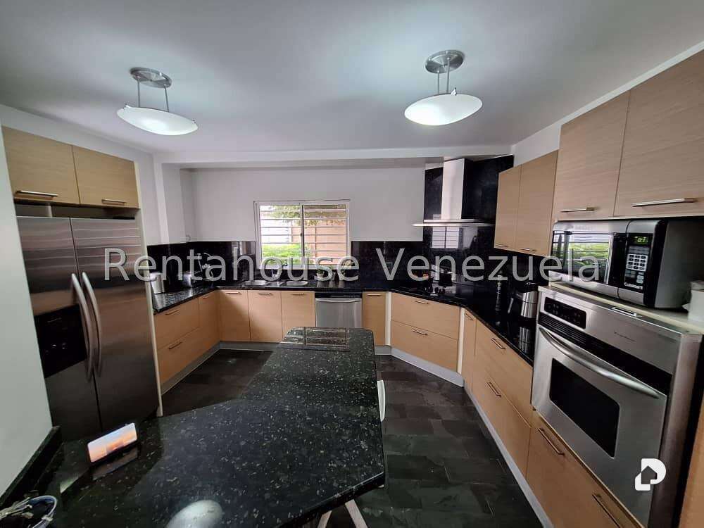 Casa en Los Pomelos, Caracas – 9