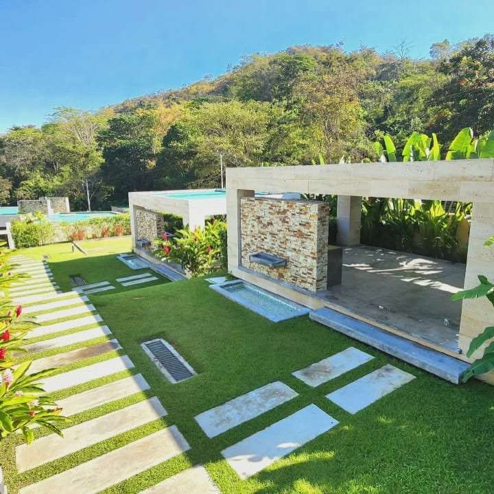 Casa en Altos de Guataparo, Valencia - 1