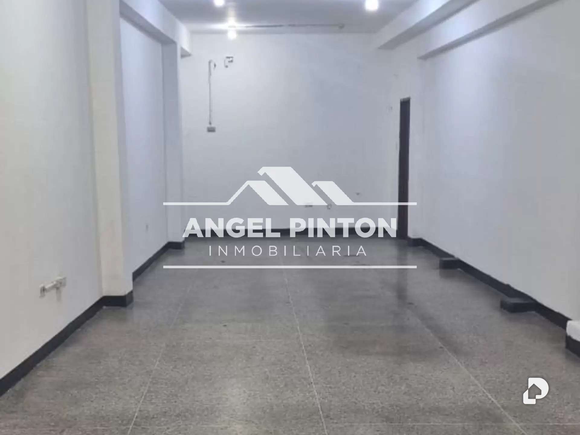 Local comercial en Sierra Maestra, Maracaibo – 1