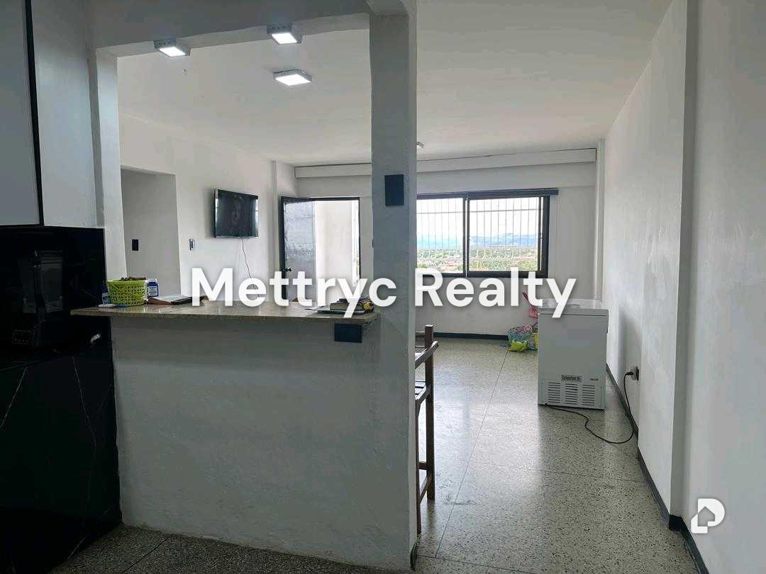 Apartment in Casco Santa Rosa, Valencia – 3