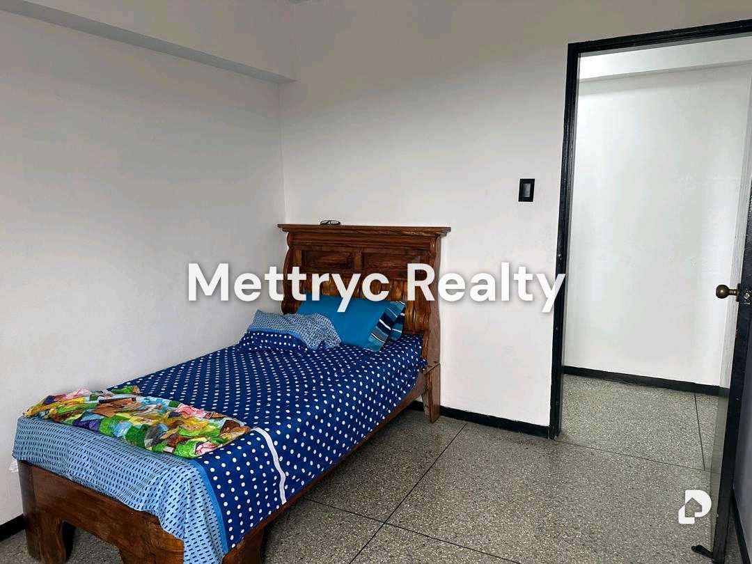 Apartment in Casco Santa Rosa, Valencia – 10