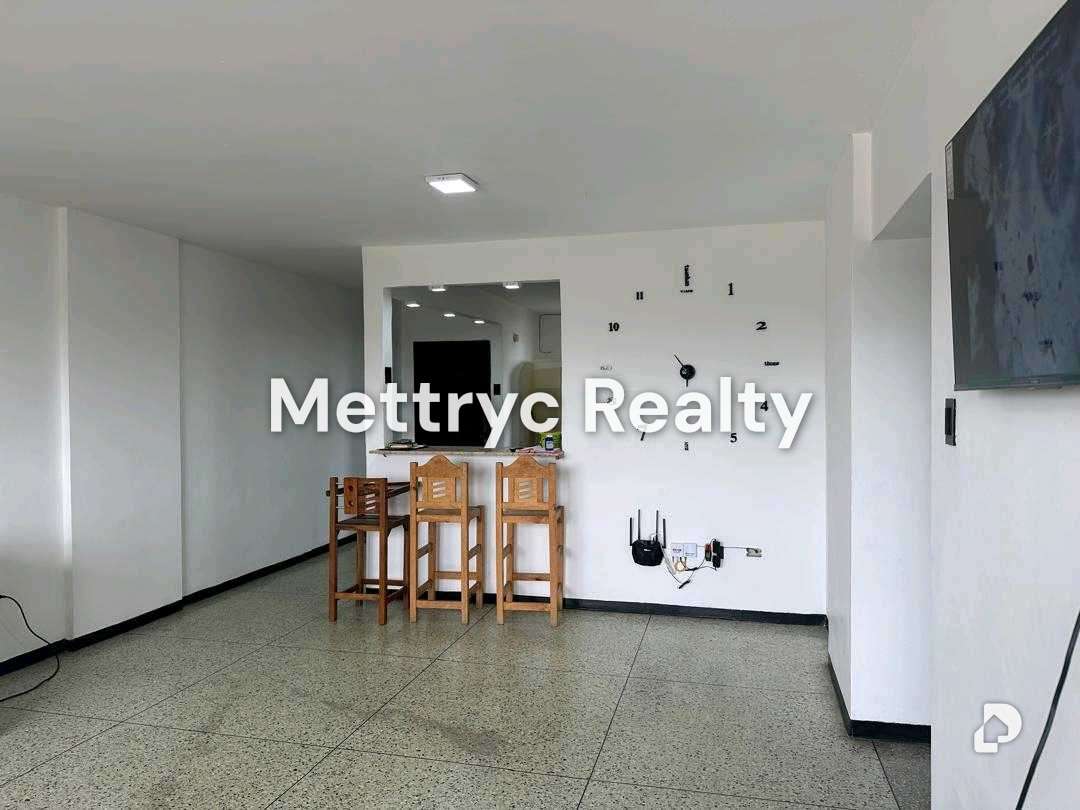 Apartment in Casco Santa Rosa, Valencia – 5