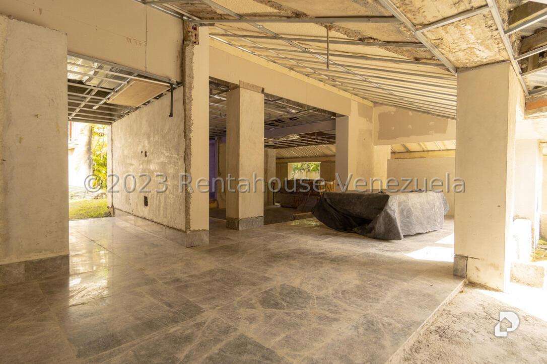Casa en Cerro Verde, Caracas – 14